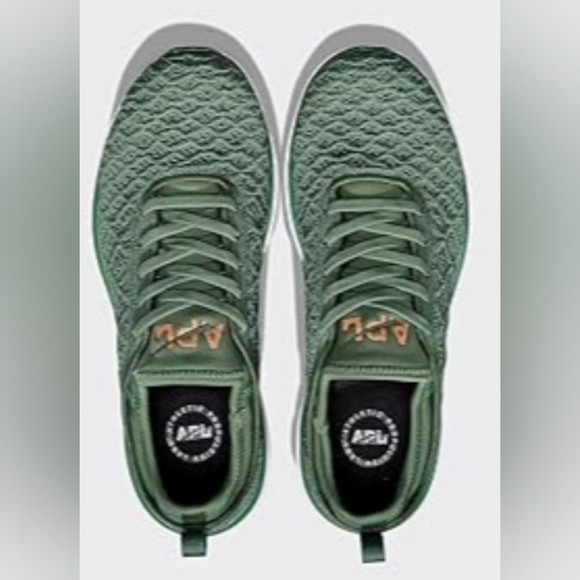 APL: Athletic Propulsion Labs Women's Techloom Phantom, Great Green/White/Gum, 8 - Picture 3 of 11